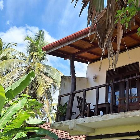 Bandulas Beach House 히카두와 외부 사진