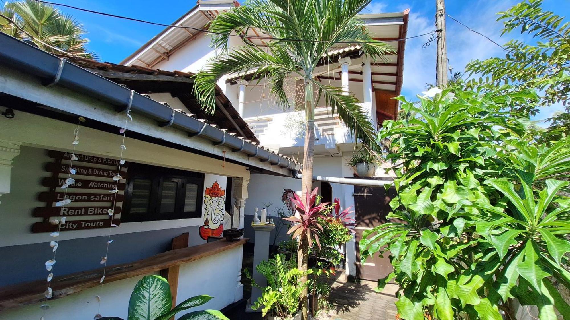 Bandulas Beach House 히카두와 외부 사진