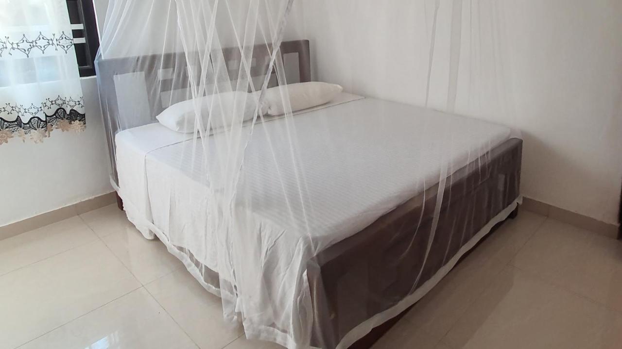 Bandulas Beach House 히카두와 외부 사진